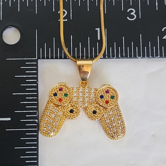 Game Controller Pendant with Chain Necklace Gold Plated Steel - Picture 8 of 9